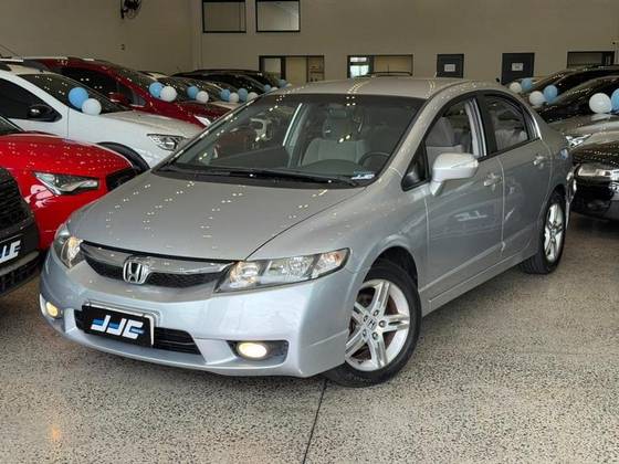 HONDA CIVIC 1.8 LXL 16V FLEX 4P MANUAL